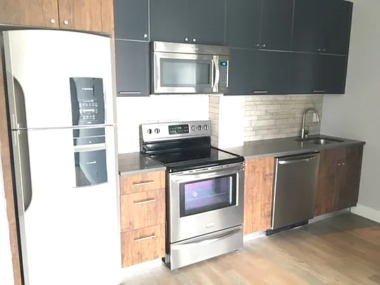 Rented by Premier Metro Realty Corp | media 39