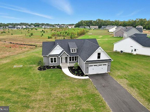 2nd image of 425 Greenbrook Dr