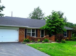 2707 Raney Dr, Vincennes, IN 47591