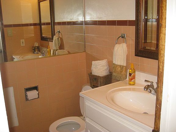 3/4 bath with shower