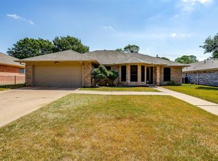 2004 N Lake Trl, Denton, TX 76201