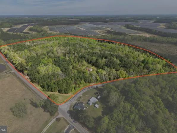 9518 Brink Rd, Emporia, VA 23847