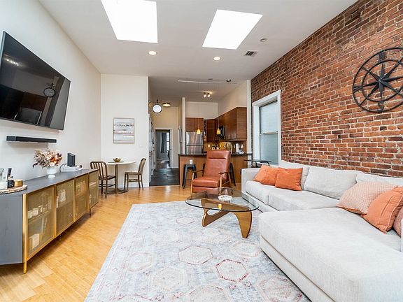 2nd image of 324 Baldwin Ave #4AA