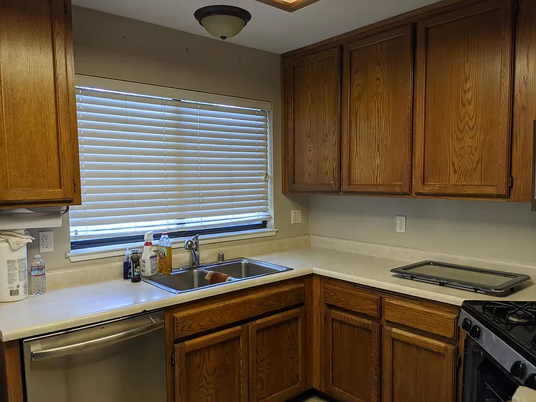 152 Presidential Cir — Photo 14