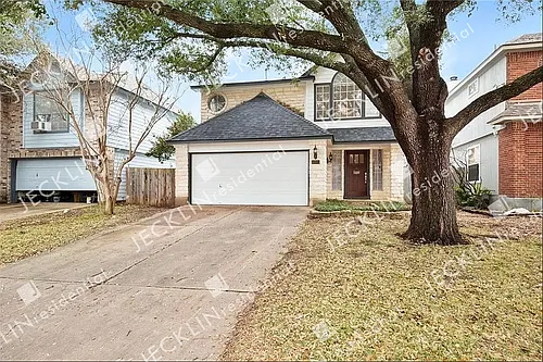 13805 Lothian Dr Photo 1