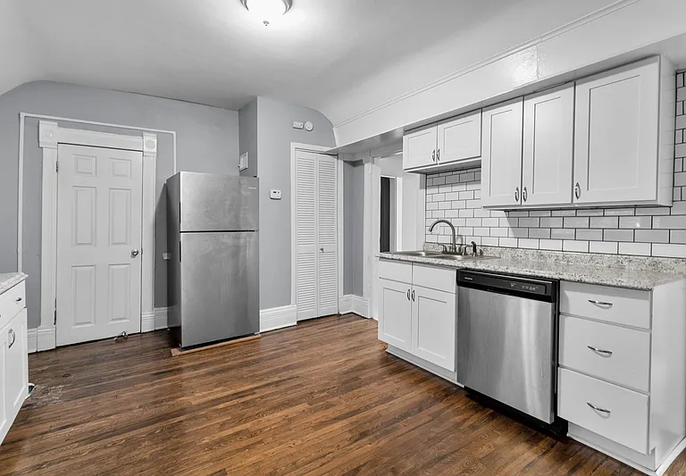 4132 Locust St #2 — Photo 11