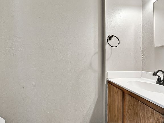 5th image of 7518 Myrtle Trail