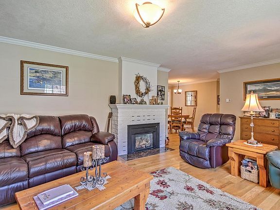 5th image of 444 NE Chambers Ct