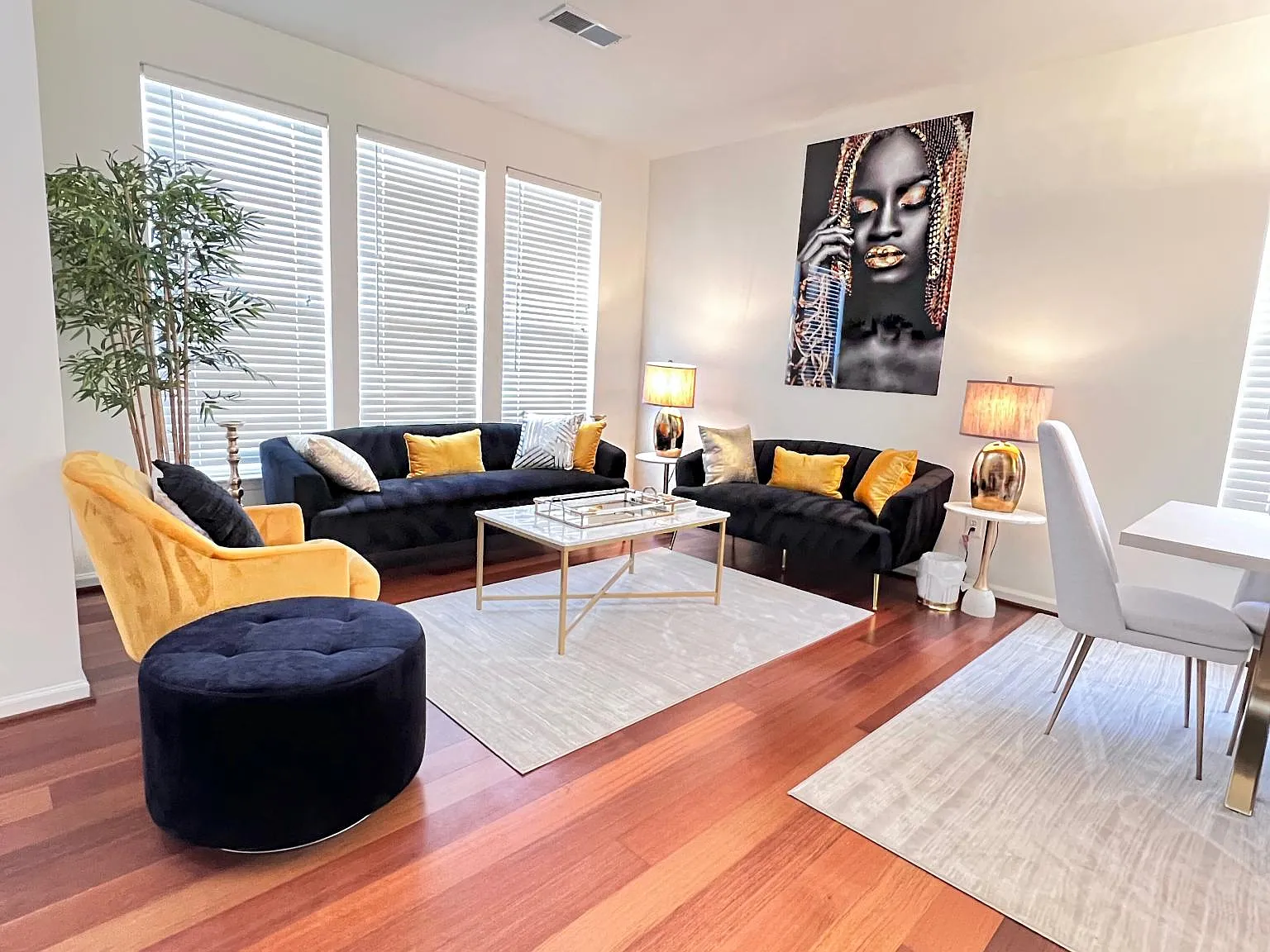 3 bed, 2.5 bath, 1840 sqft, $2,950 — Photo 3