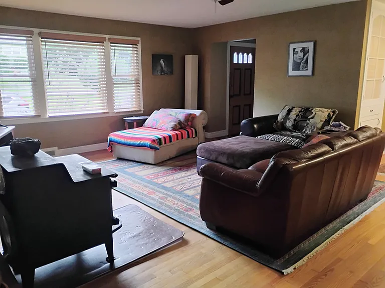 Harden Cir — Photo 2