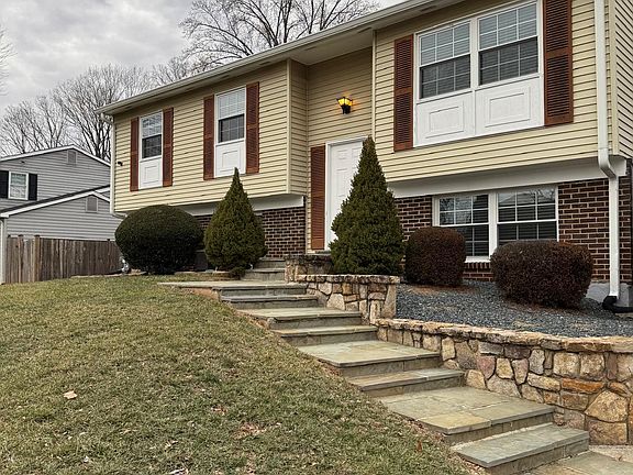 2nd image of 14327 Southgate Ct