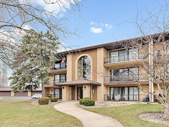 2nd image of 15114 Evergreen Dr APT 2B