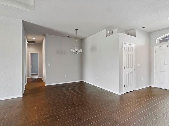 4th image of 4502 Mandolin Blvd