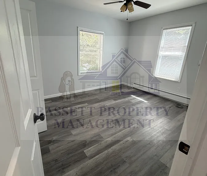 191 Davis St — Photo 13