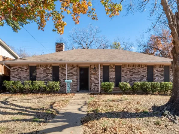 1316 Pickwick Ln, Irving, TX 75060