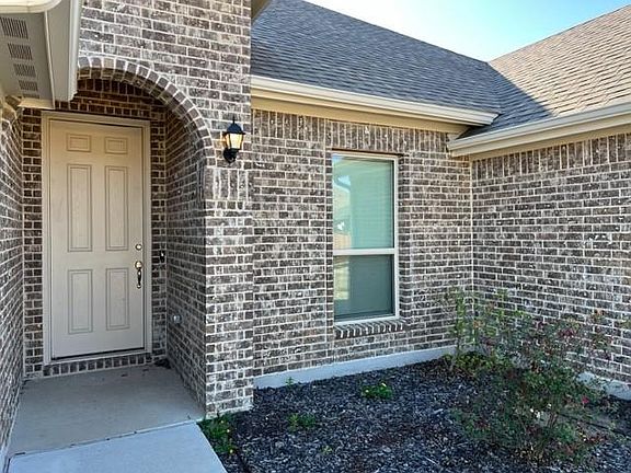 2nd image of 1340 Lone Hill Ln