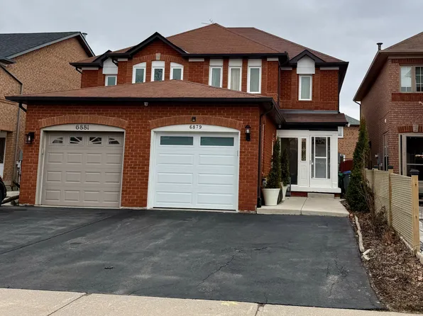 6879 Bansbridge Cres, Mississauga, ON L5N 6T2