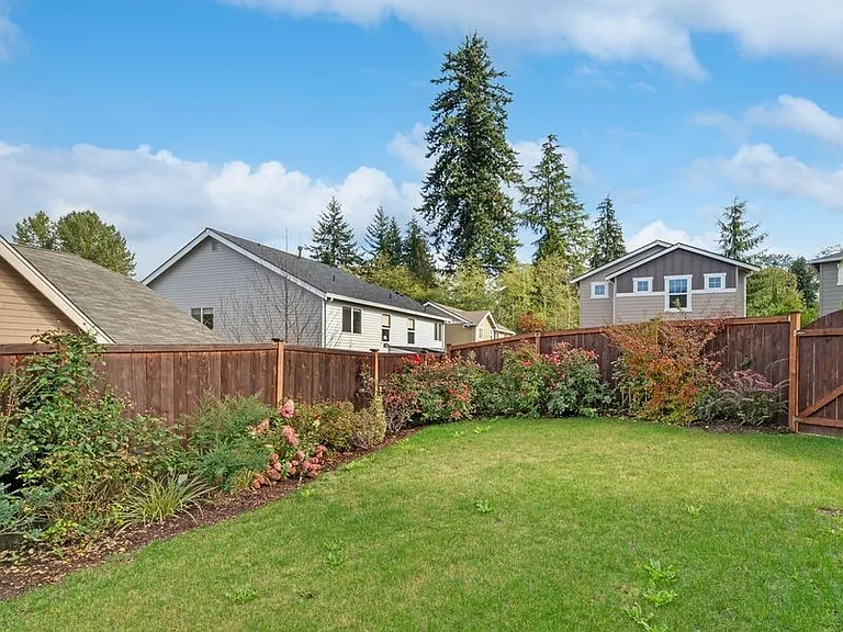 2111 147th Pl SW — Photo 9