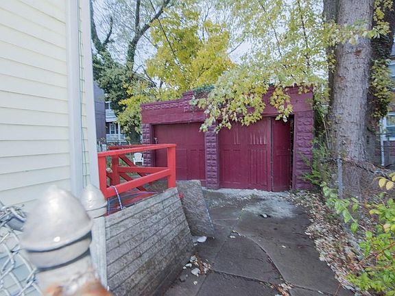 5th image of 104 Topliff St
