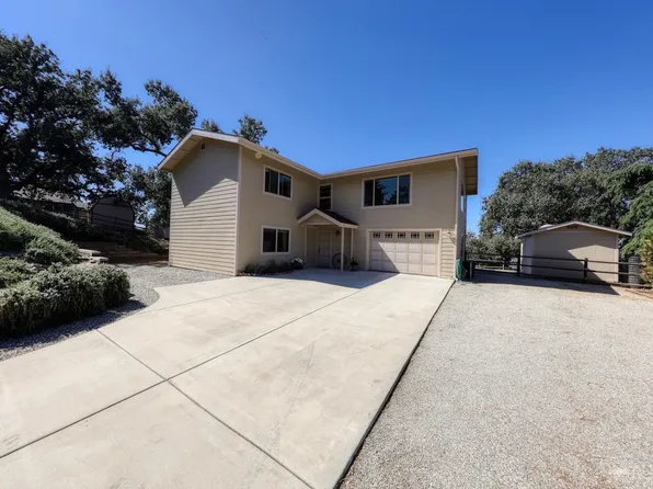 27030 Oakflat Dr, Tehachapi, CA 93561