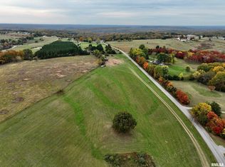 5 Friendship Loop, Goreville, IL 62939