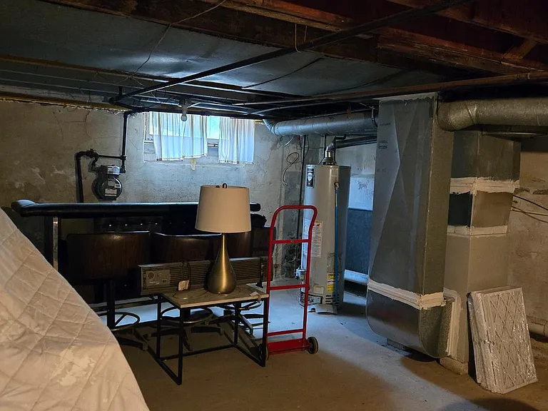1351 Christian St — Photo 23