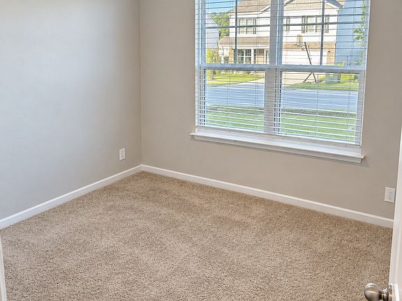 5th image of 3311 Joshua Ln