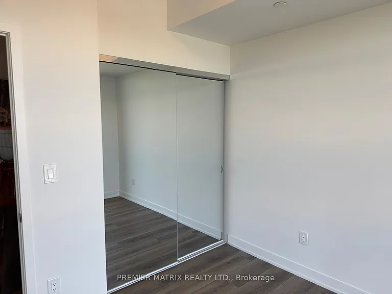 2075 Lakeshore Rd #2501 — Photo 21