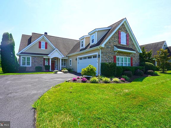 5th image of 23855 Betsy Ross Ln