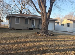 14517 N Edgewater Dr, Chillicothe, IL 61523