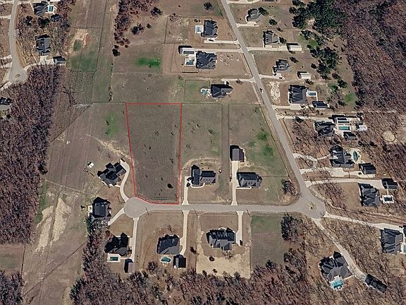2nd image of 760 Glade Park Ct