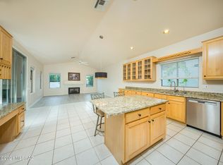 5209 N Via De La Lanza, Tucson, AZ 85750