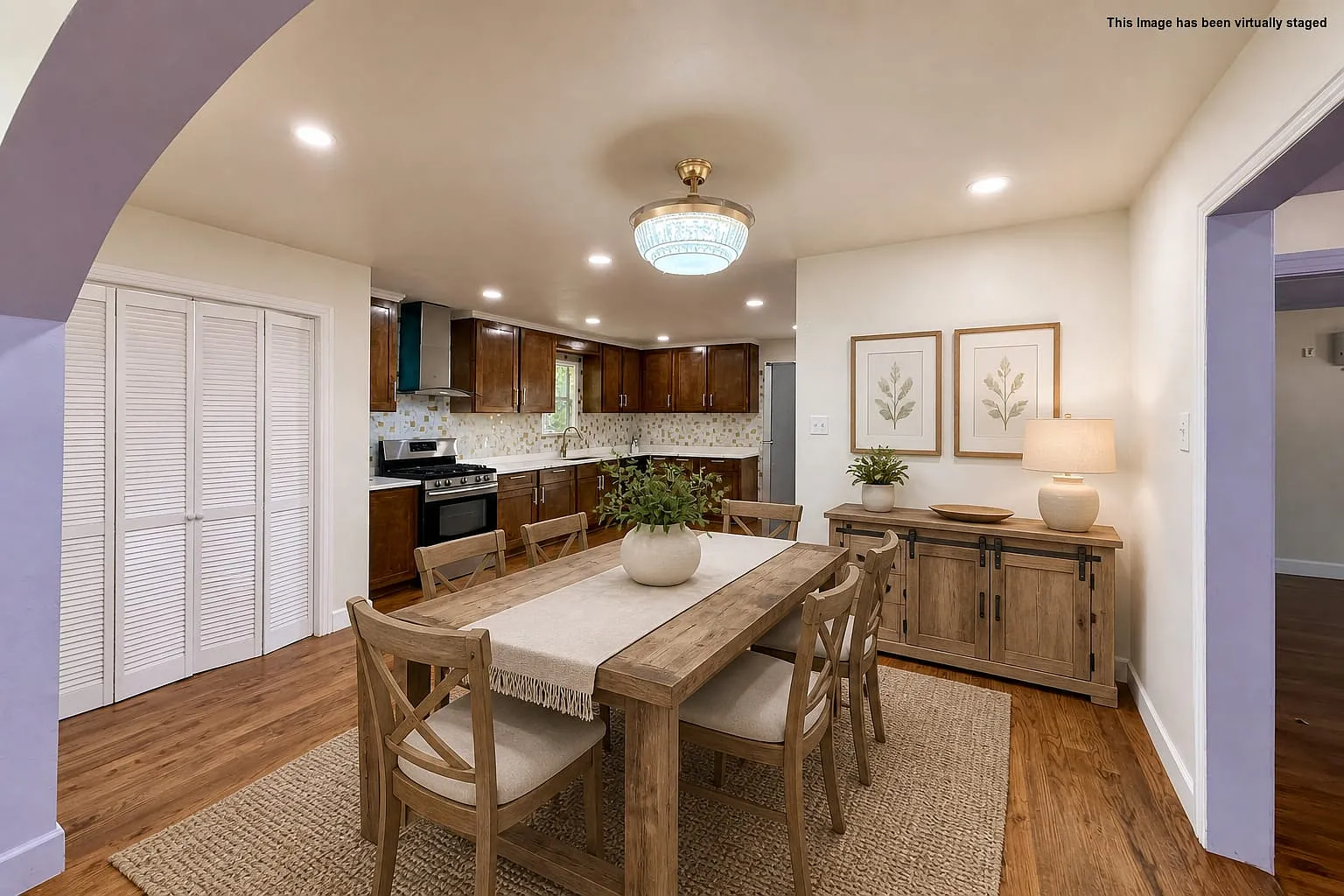 2 bed, 1.5 bath, 902 sqft, $1,750 — Photo 3