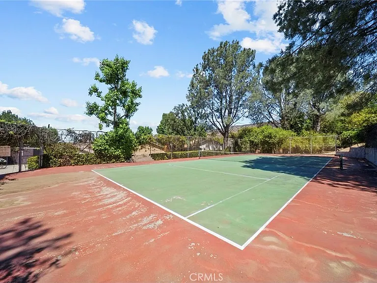 14071 Fenton Ln — Photo 9