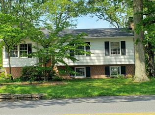 1496 Long Point Rd, Pasadena, MD 21122