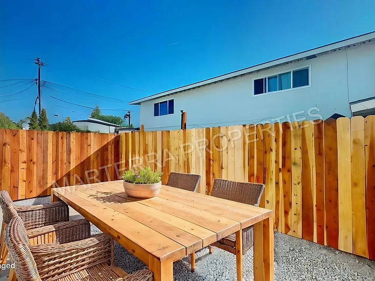 3040 Coolidge Ave — Photo 12