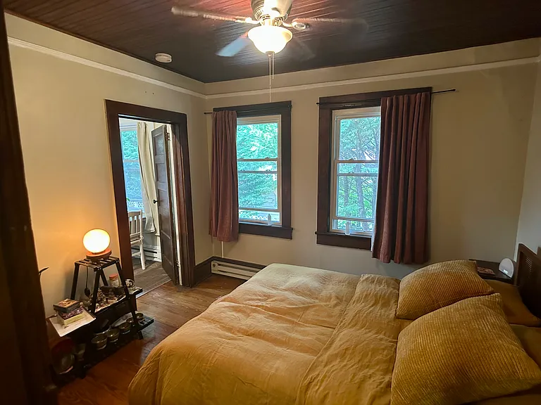 cozy bedroom