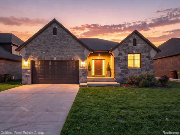55151 Hanford Ct, Shelby Township, MI 48316