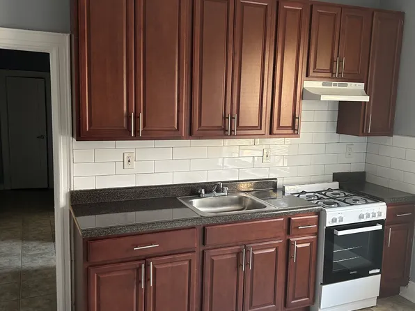 40-42 W 26th St #A, Bayonne, NJ 07002