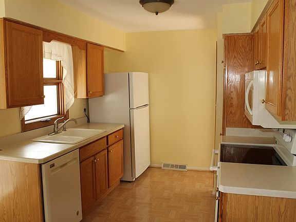 2nd image of 2619 19th Ave N