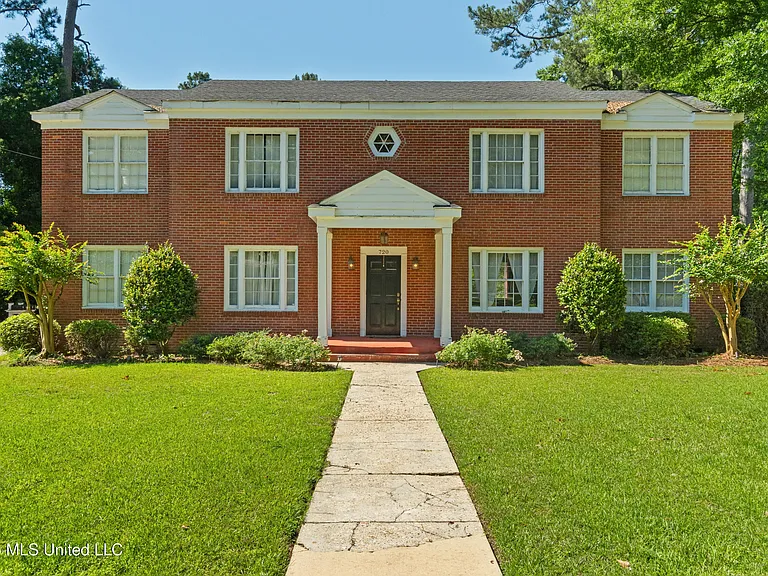720 Broad St #1 — Photo 1