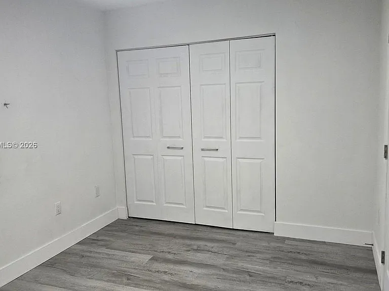 4952 NW 21st Ave — Photo 17