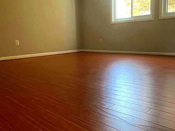 2nd image of 104 Giles Pl