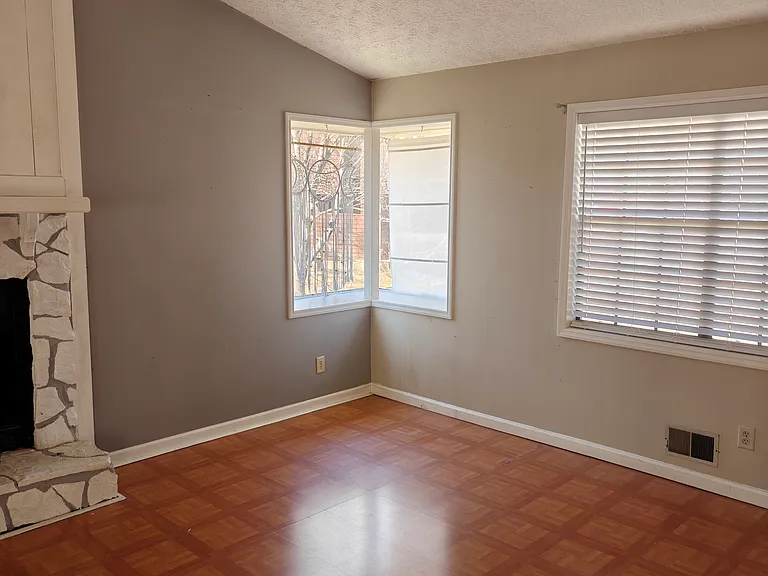 4464 Tee Pee Ct — Photo 7