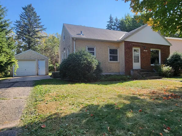 1044 View Ln, Mendota Heights, MN 55118