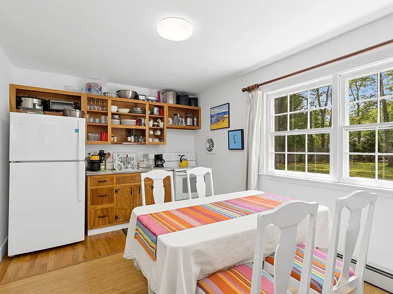 232 Norfolk Dr — Photo 11