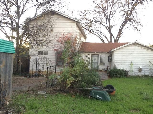 2nd image of 3801 S Grove St