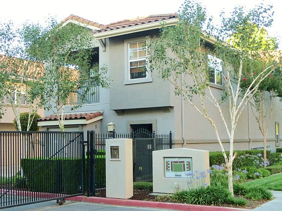 Gated Complex_12012014