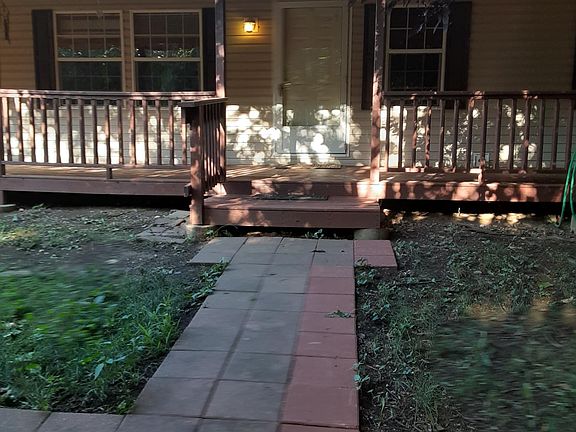 2nd image of 2815 S 9th Ter