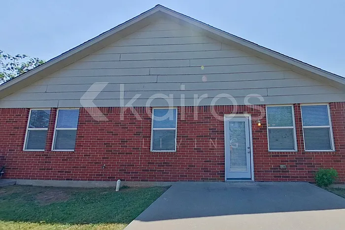 2421 Arbor Dr — Photo 18